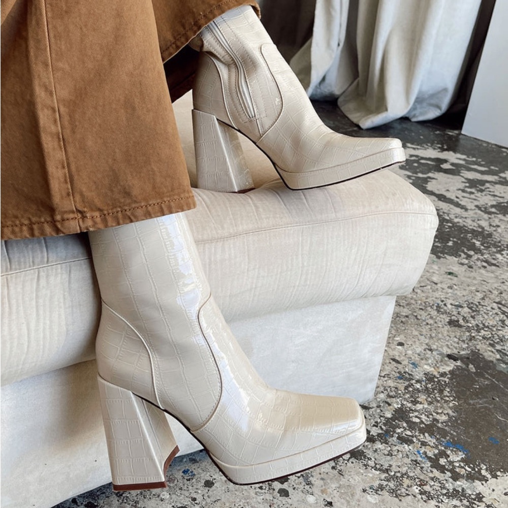 Princess Polly Cream Croc-Embossed Platform Block Heel Boots